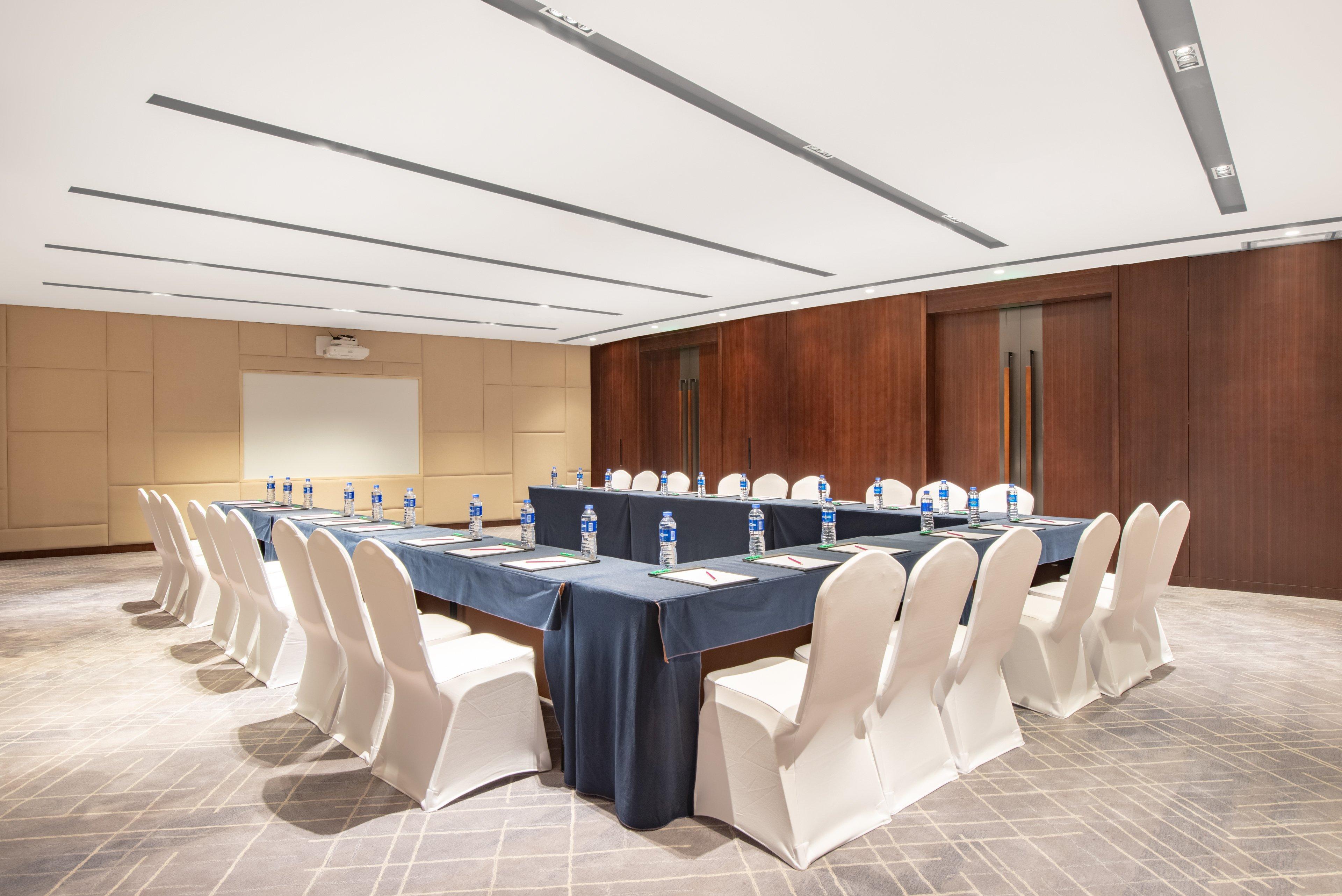Crowne Plaza Zhuhai City Center By Ihg - Offers Free One-Way Shuttle To Chimelong Ocean Kingdom Esterno foto