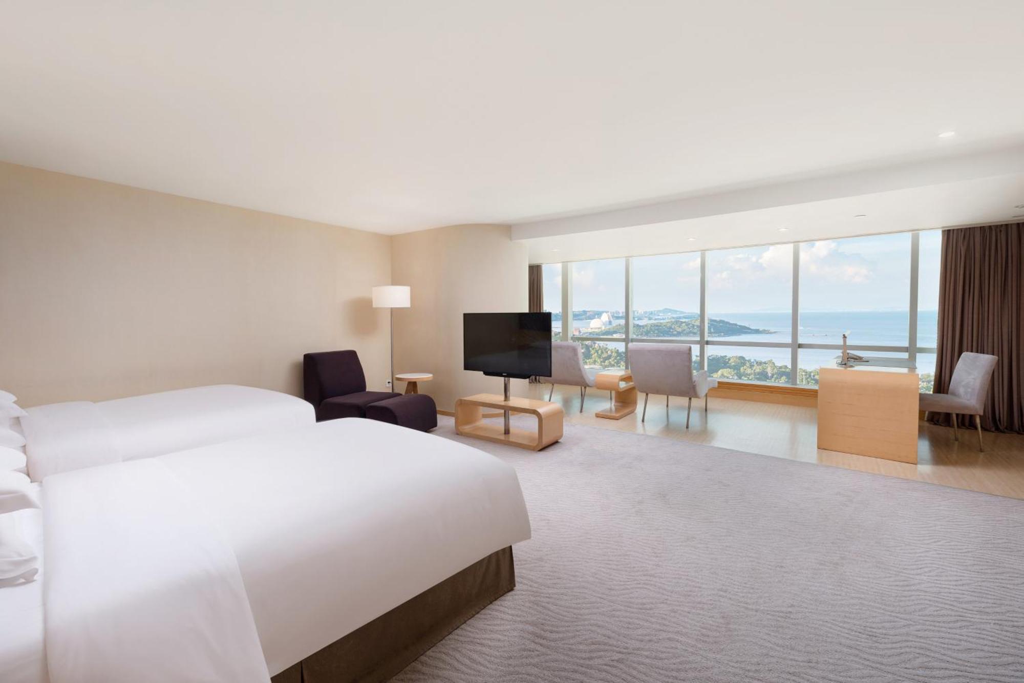 Crowne Plaza Zhuhai City Center By Ihg - Offers Free One-Way Shuttle To Chimelong Ocean Kingdom Esterno foto